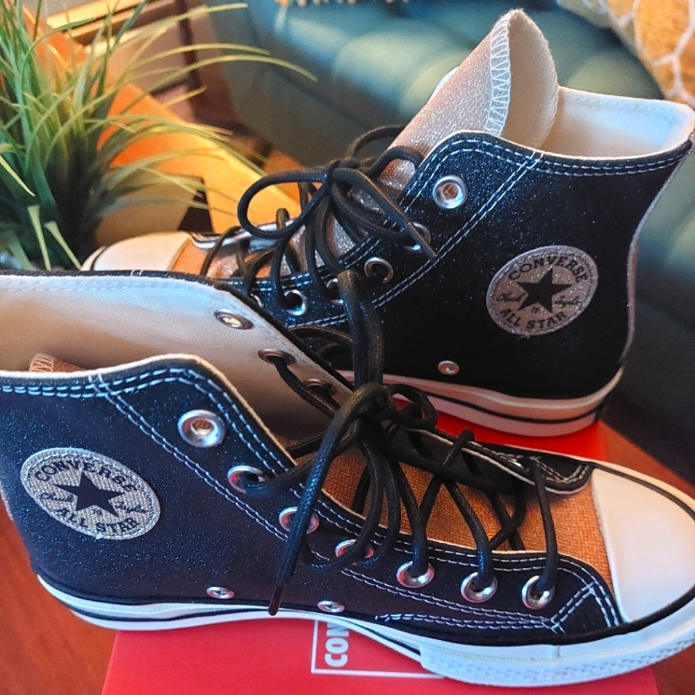 Converse Chuck 70 Glitter Sneakers Size 6